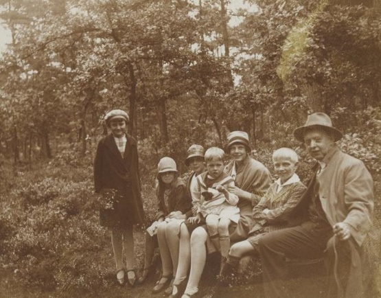 Familieuitstapje naar het landgoed, 1929